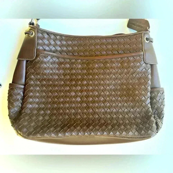 St. Johns Bay Genuine Leather Shoulder purse - Picture 9 of 9